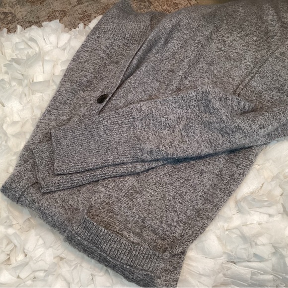 Gap Knee Length Cardigan in Heather Gray - Picture 9 of 9